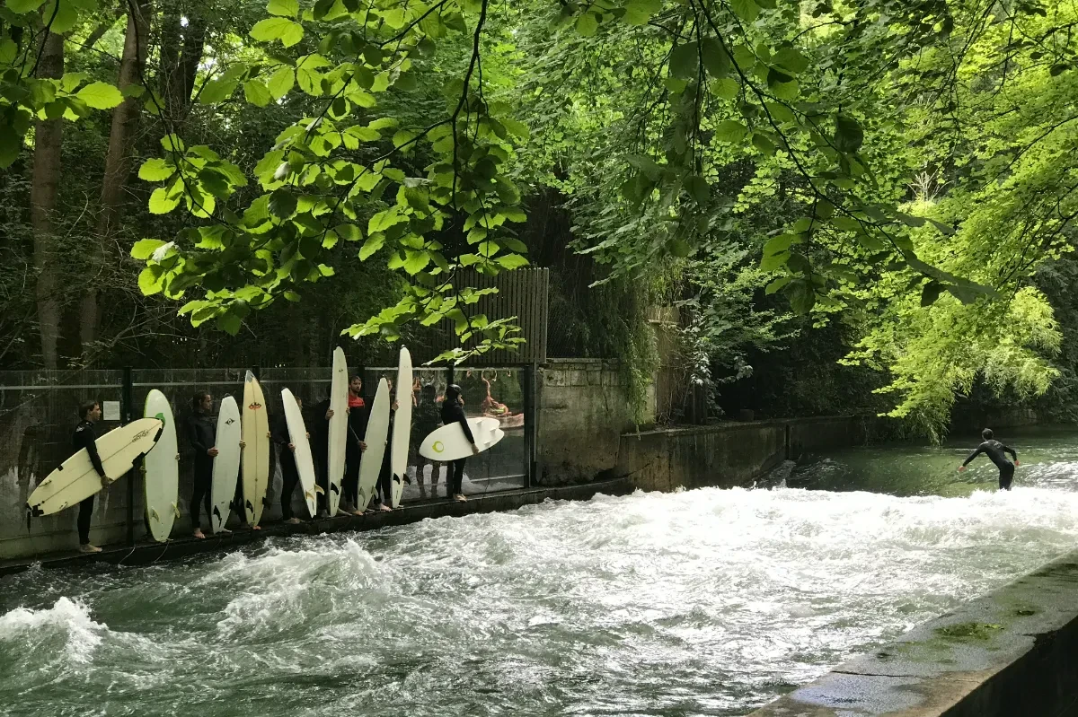 Eisbachwelle